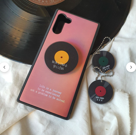 Music LP Phone Grip – Retro Vibes in the Palm of Your Hand